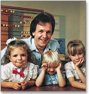 Fritz Egner mit "Dingsda"-Kindern